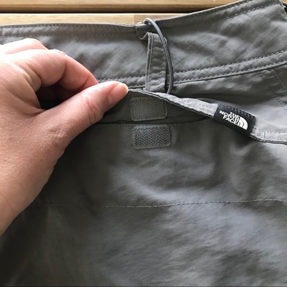 The North Face Womens Convertible Pants Size 14 - Picture 8 of 8